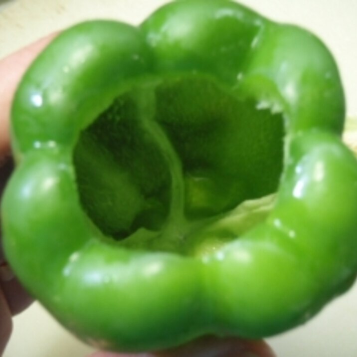 すっきり ピーマンの種取り レシピ 作り方 By 巾着蟹 楽天レシピ すっきり ピーマンの種取り レシピ 作り方 By 巾着蟹 楽天レシピ